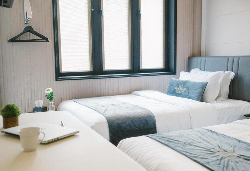 غرفة قياسية مزوَّدة بشُرفة, A&r Boutique