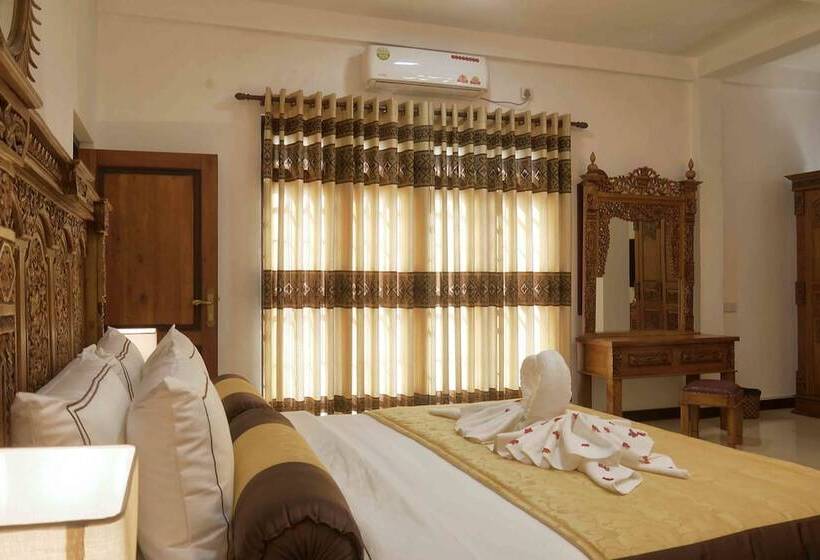 Camera Deluxe, Eagle Regency