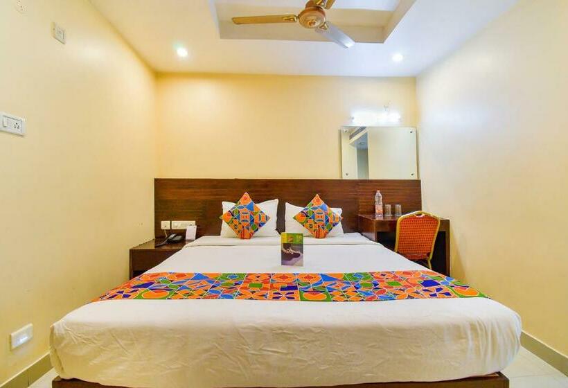 اتاق لوکس, Fabexpress Deccan Heritage   Nr Iskon Temple , Abids