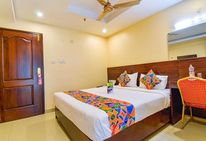 اتاق لوکس, Fabexpress Deccan Heritage   Nr Iskon Temple , Abids