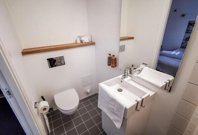 اتاق استاندارد یک نفره, Sisimiut