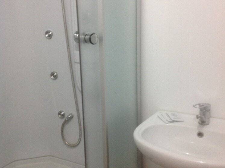 חדר סטנדרט, Guest House R&m