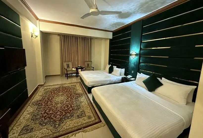 اتاق لوکس چهار تخته, Shelton S Rezidor Peshawer