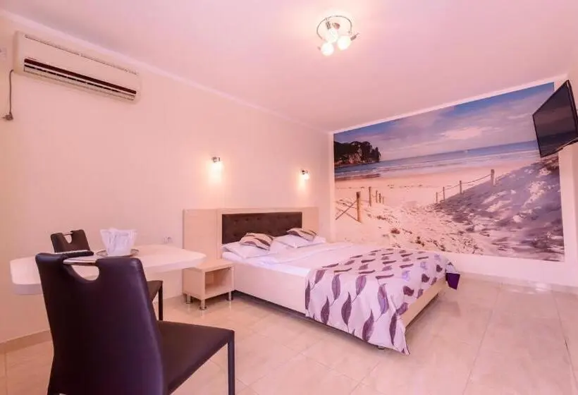 Chambre Standard, Complex Lorena