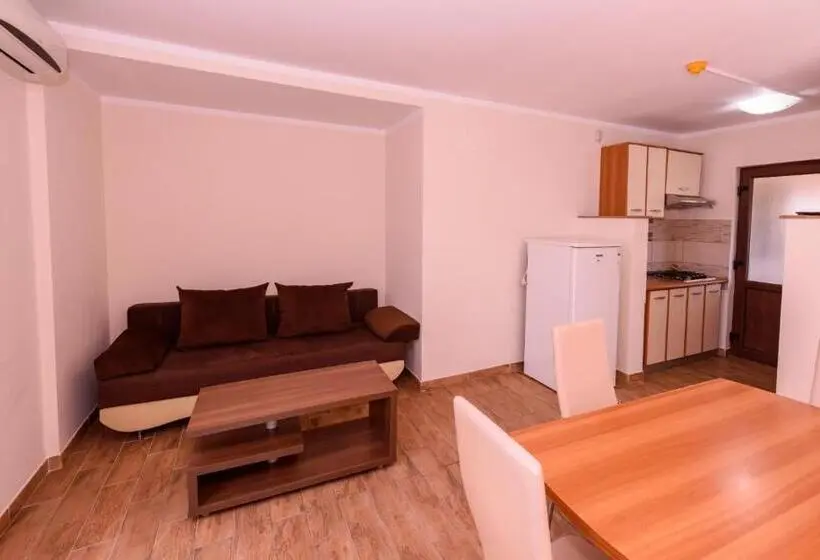 Appartement 1 Chambre avec Terrasse, Complex Lorena