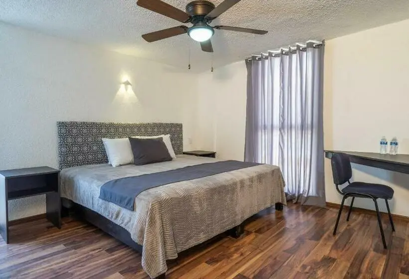 Economy Triple Room, Delf Inn