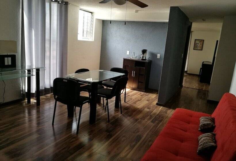 Quarto Quádruplo Economy, Delf Inn