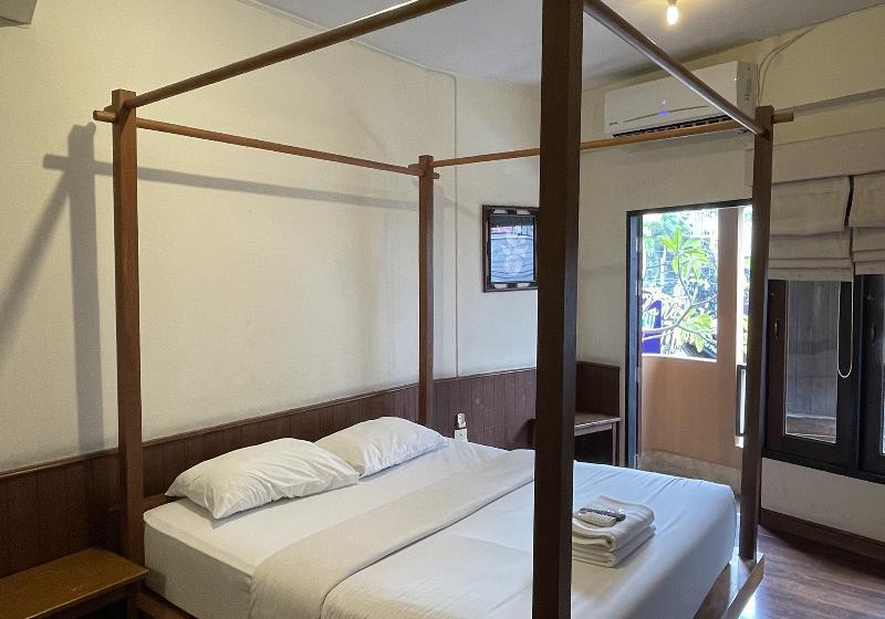 Quarto Quádruplo Economy, Delf Inn