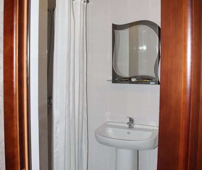 اتاق استاندارد سه نفره, Premier