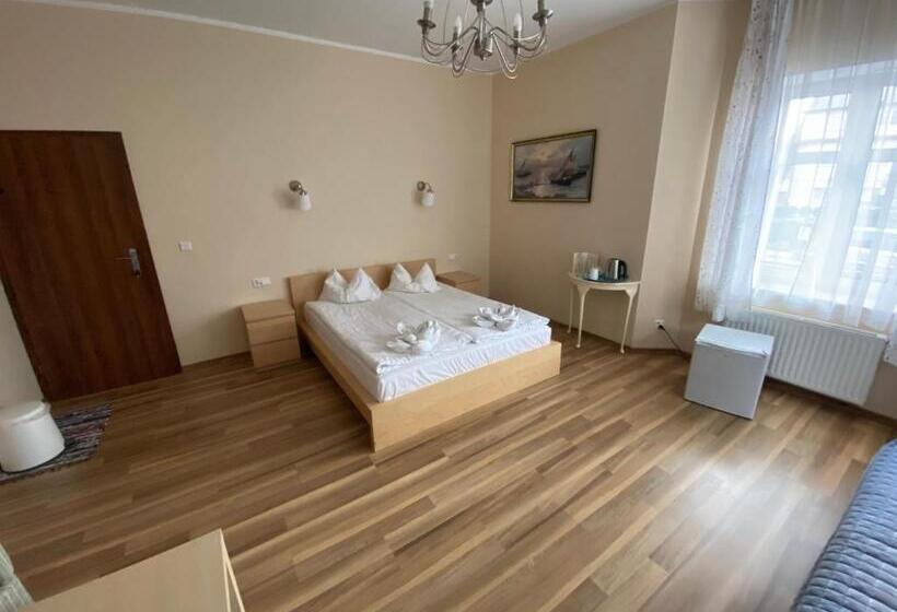 חדר דלוקס, Willa Pod Lipami