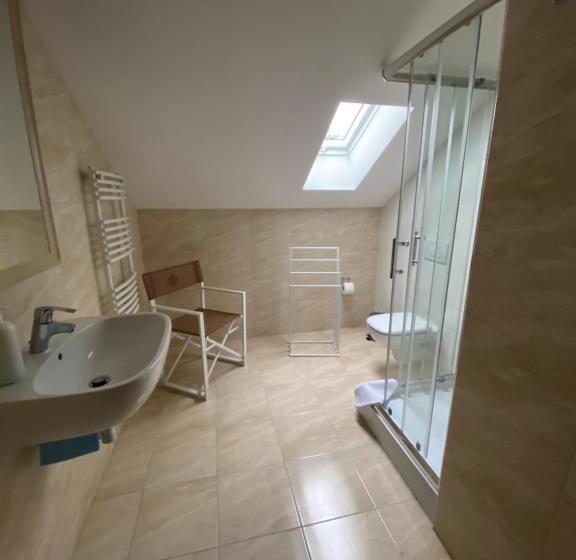 סוויטה, Willa Pod Lipami