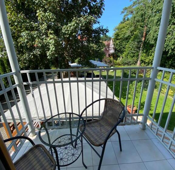 חדר סטנדרט לארבעה, Willa Pod Lipami