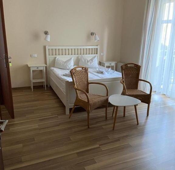 חדר סטנדרט לארבעה, Willa Pod Lipami