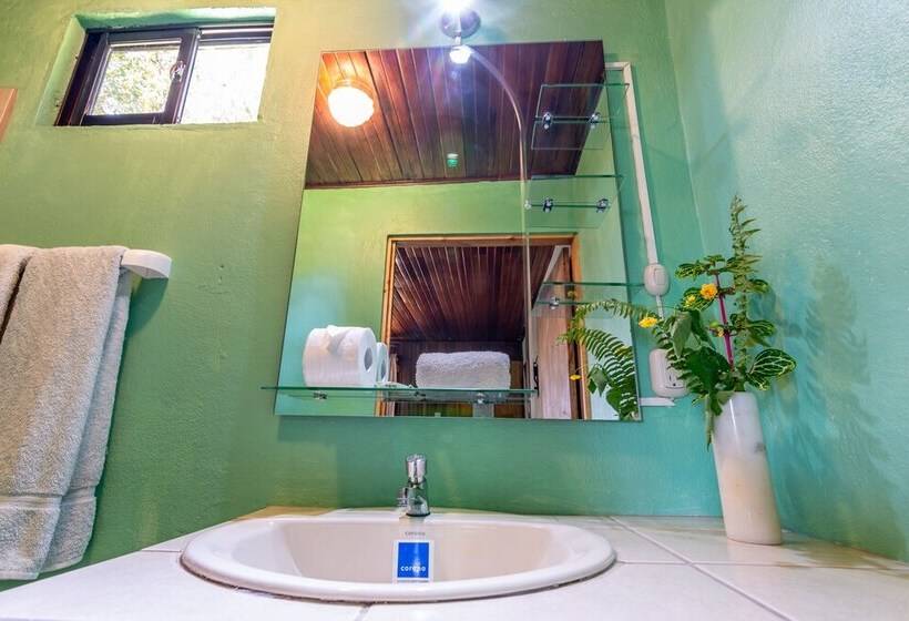 חדר אקונומי לשלושה, Cabinas Arrecife