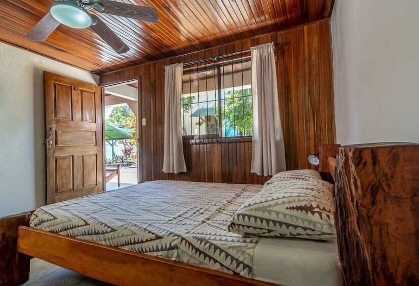 חדר אקונומי לשלושה, Cabinas Arrecife