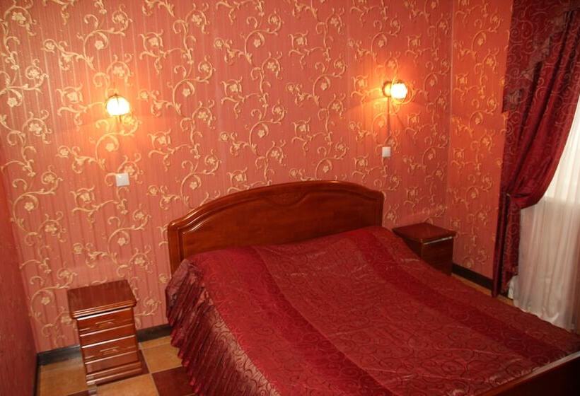 سوییت جونیور, Alpari