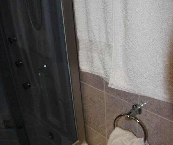 اتاق استاندارد, Alpari