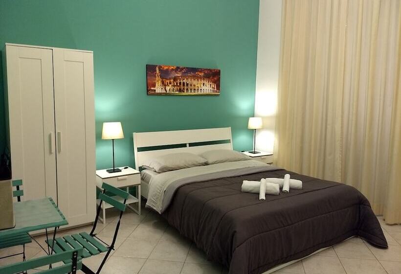 הכלכלה חדר לארבעה עם מקלחת משותפת, Amoraroma