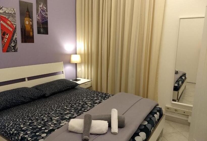 חדר מוזל מקלחת משותפת, Amoraroma