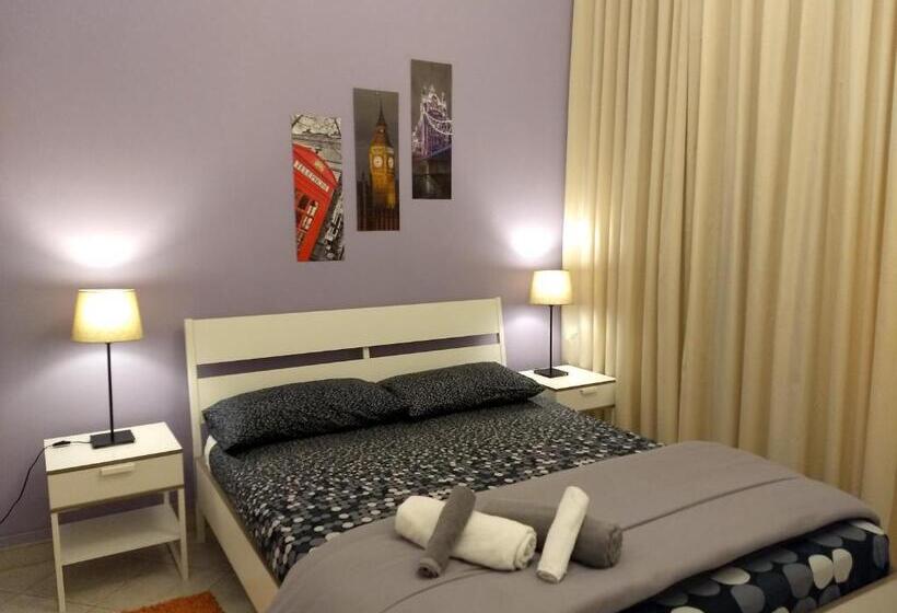 חדר מוזל מקלחת משותפת, Amoraroma