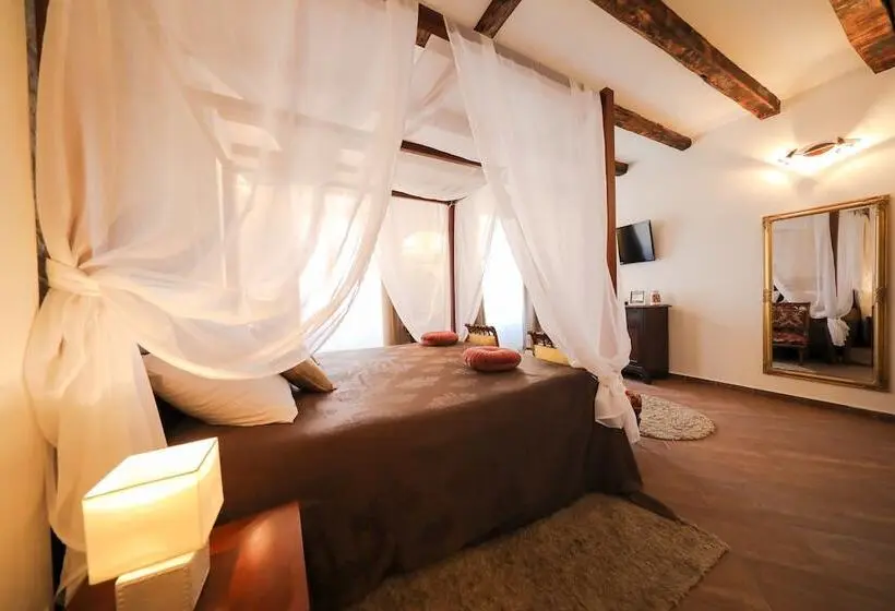 コンフォートルーム, Luxury Rooms Contessa Vitali