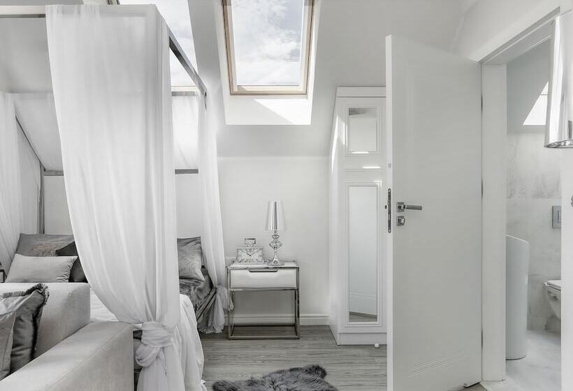 Трехместный Номер Deluxe, Sweet Suite