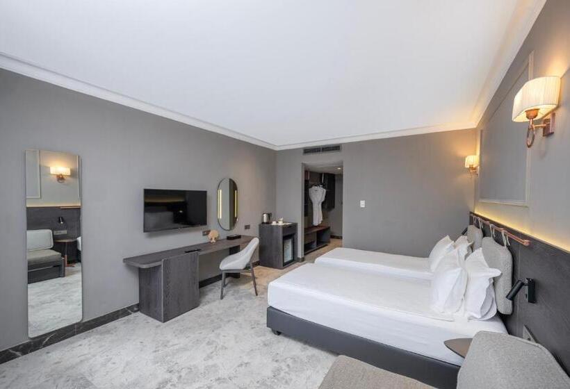 اتاق استاندارد با چشم‌انداز دریا, Adora Hotel & Resort