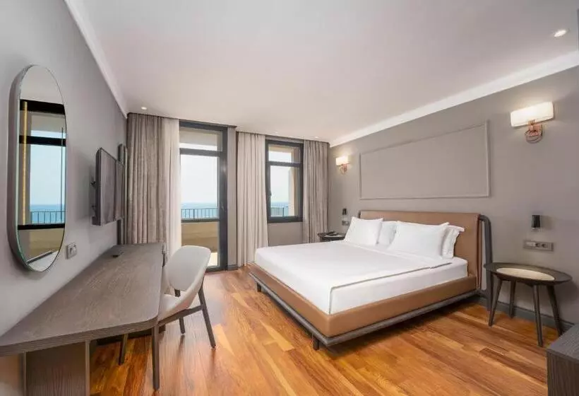 Delüks Süit, Adora Hotel & Resort