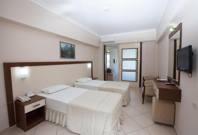 Семейный Номер, Batıhan Beach Resort & Spa