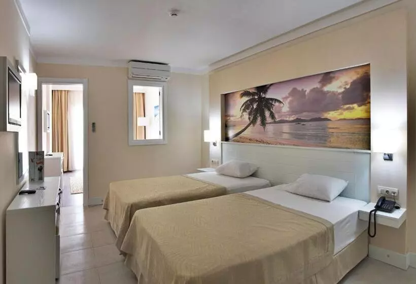 اتاق سوپریور خانوادگی, Batıhan Beach Resort & Spa