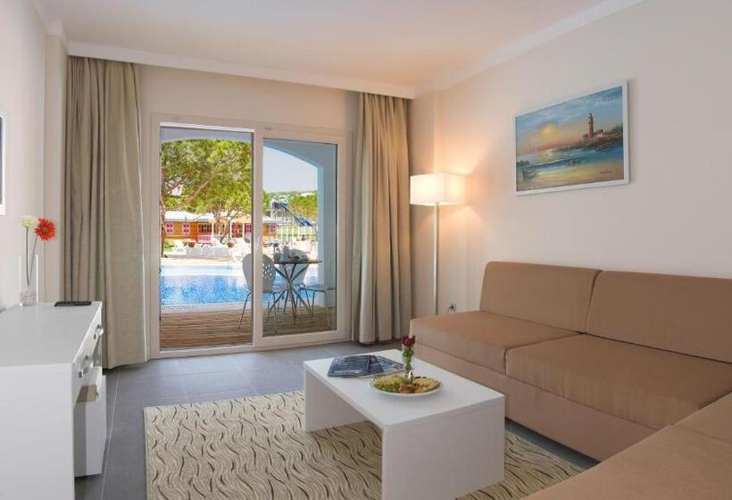 Семейный Номер, Batıhan Beach Resort & Spa