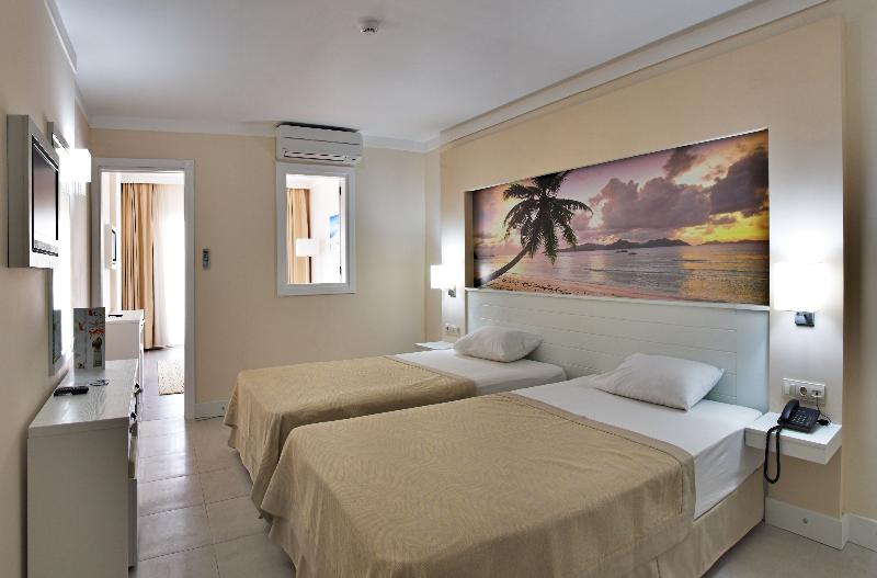 Семейный Номер, Batıhan Beach Resort & Spa