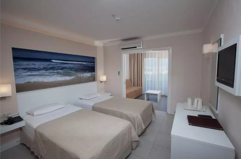 اتاق خانوادگی, Batıhan Beach Resort & Spa