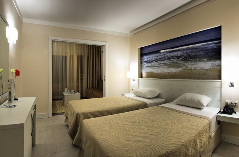 Семейный Номер, Batıhan Beach Resort & Spa