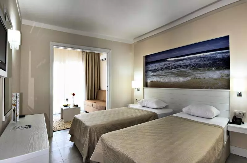 اتاق خانوادگی, Batıhan Beach Resort & Spa