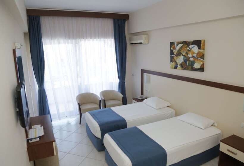 Номер Стандарт Вид на Море, Batıhan Beach Resort & Spa