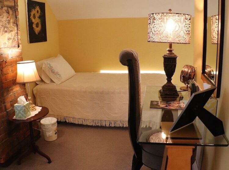 סוויטה, 50 Lincoln Short North Bed & Breakfast