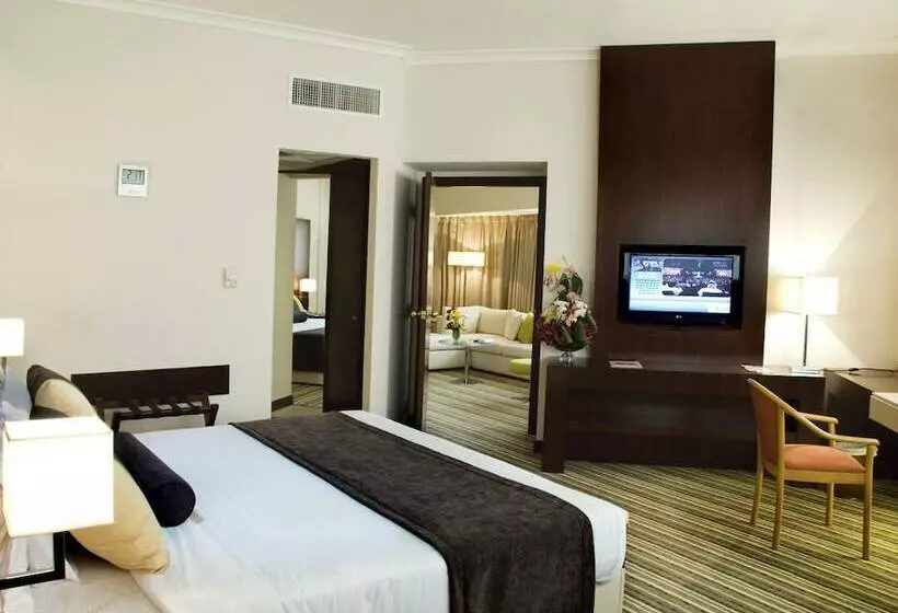 سوییت سوپریور, Aravi Dubai