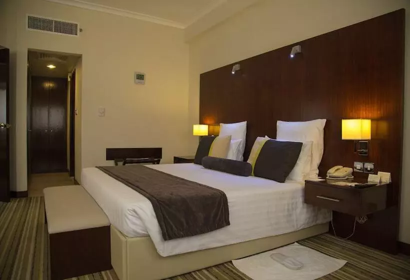 سوییت سوپریور, Aravi Dubai
