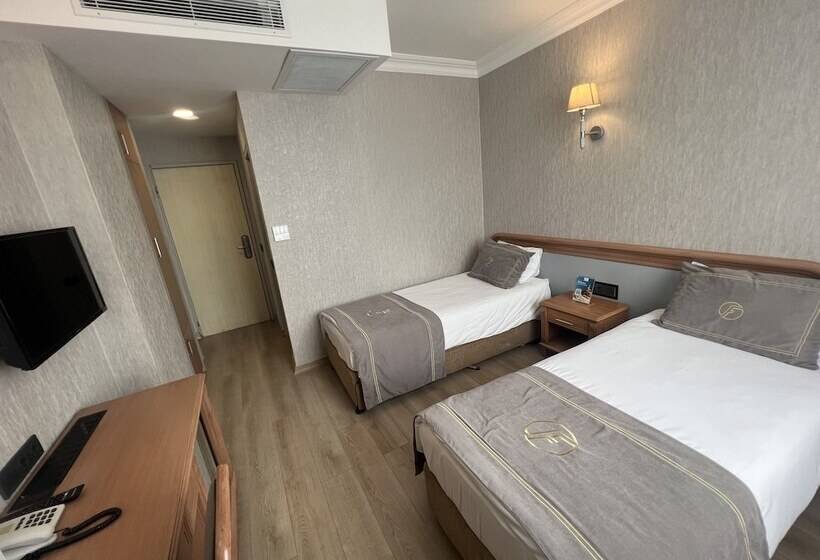 スタンダードルーム, Fuar