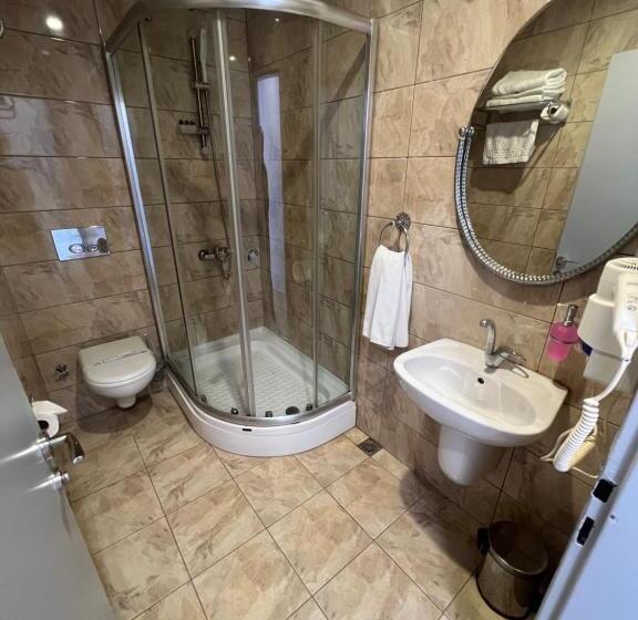 スタンダードルーム, Fuar