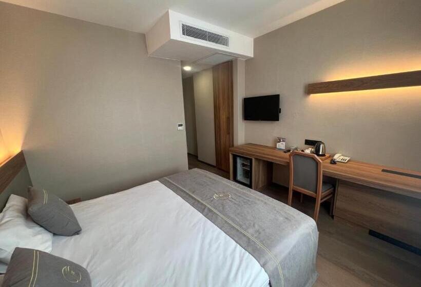 スタンダードルーム, Fuar