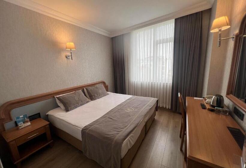 スタンダードルーム, Fuar