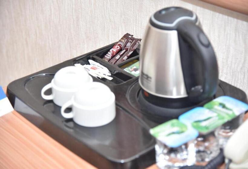 エコノミーシングルルーム, Fuar