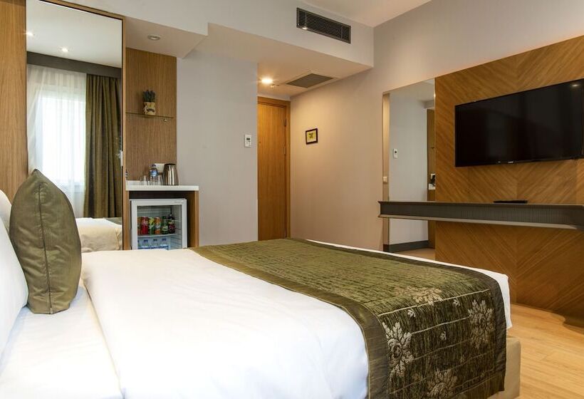 اتاق لوکس, Oran