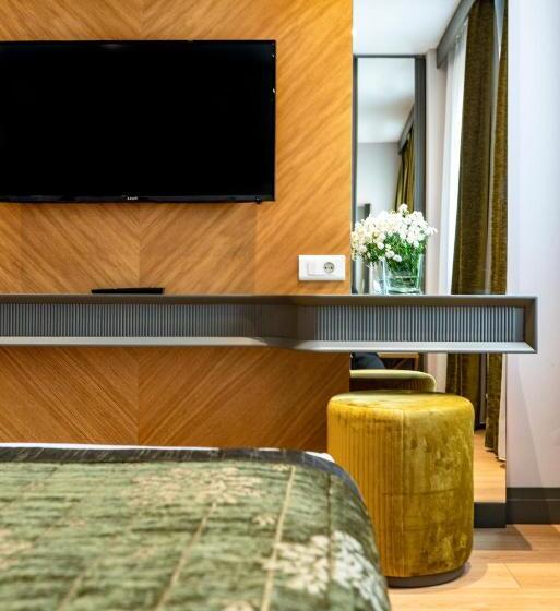 اتاق استاندارد یک نفره, Oran