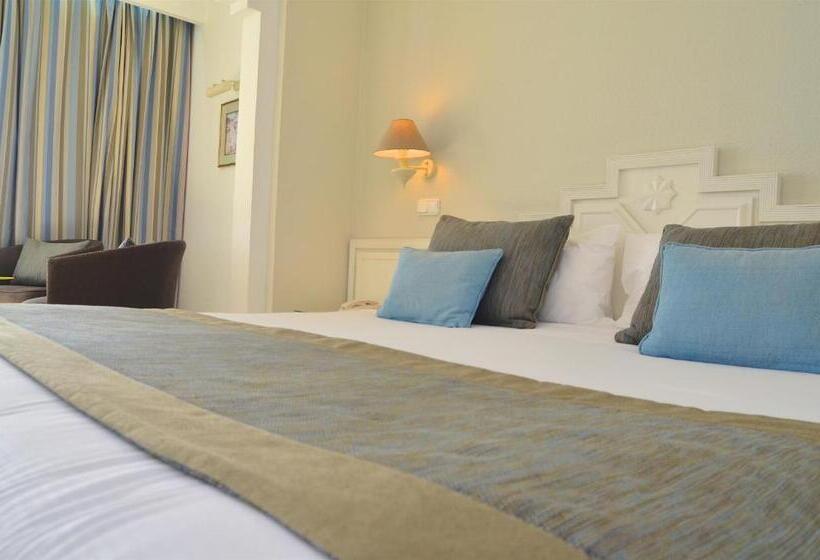 غرفة قياسية فردية, Royal Garden Palace   Families And Couples