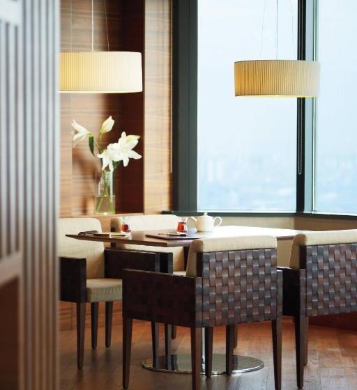 Клубный люкс с видом на море, Sheraton Istanbul Ataköy