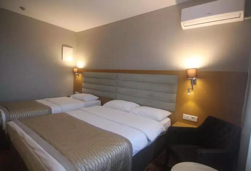 スタンダードトリプルルーム, Riva Hotel Taksim