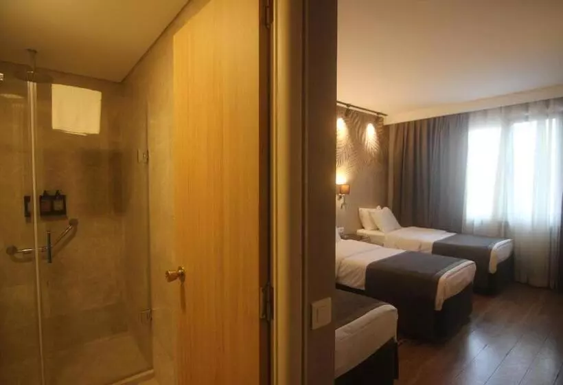 スタンダードトリプルルーム, Riva Hotel Taksim